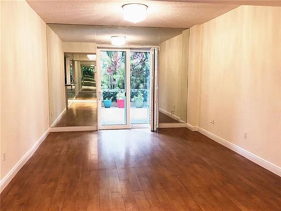 4th image of 520 SE 5th Ave APT 2112