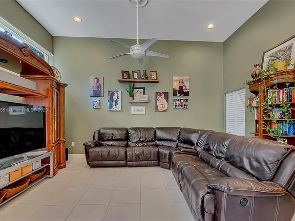 5th image of 16671 SW 79th Ct