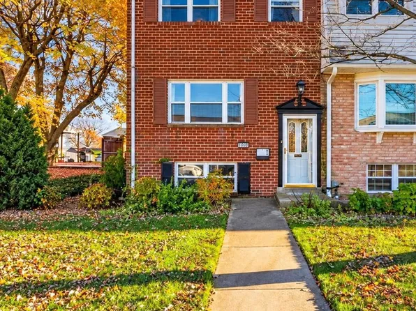 1008 Stormont Cir, Halethorpe, MD 21227