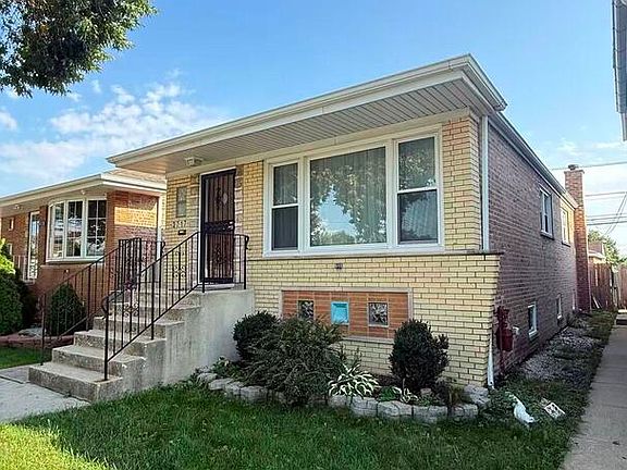 3rd image of 3717 W 51st St