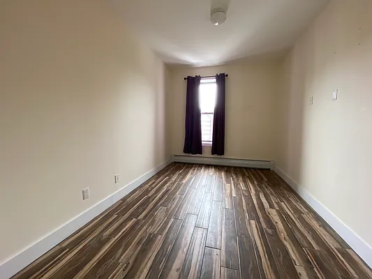 Rented by Calabrese Real Estate | media 12