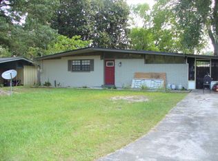 2219 Patou Dr W, Jacksonville, FL 32210