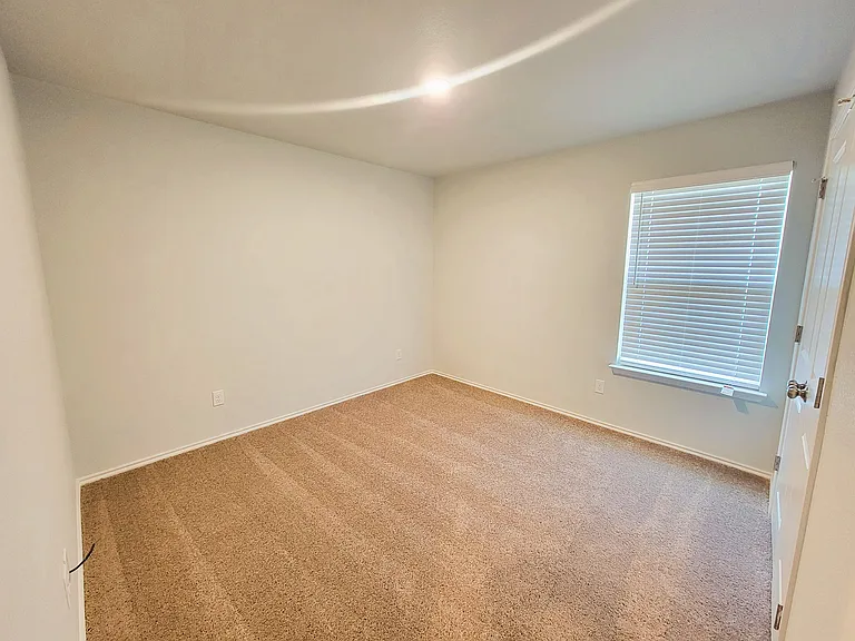 1235 Lexington Dr #B — Photo 6