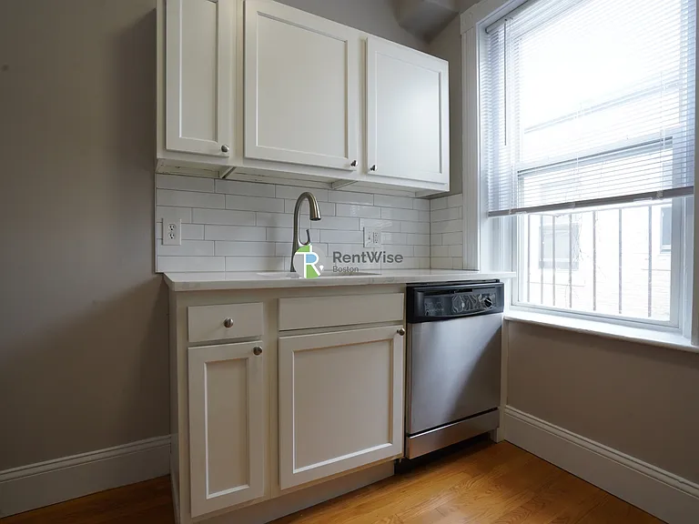 76 Gordon St #7615 — Photo 9