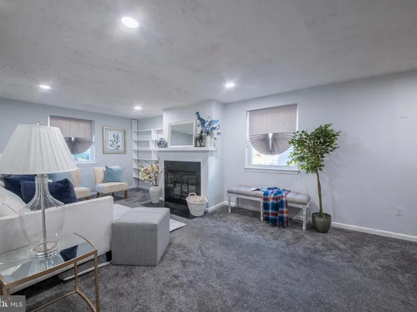 2419 Lodge Farm Rd, Sparrows Point, MD 21219