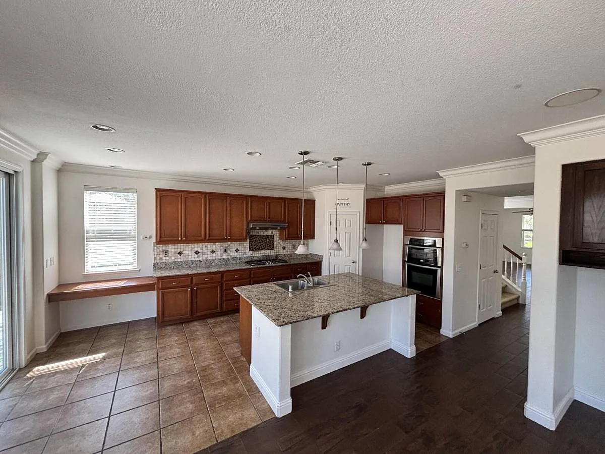 1247 Jewel Flower Dr in Patterson, CA 95363 — Photo 4