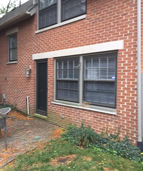 617 Mohawk St #BRICK HOUSE — Photo 1