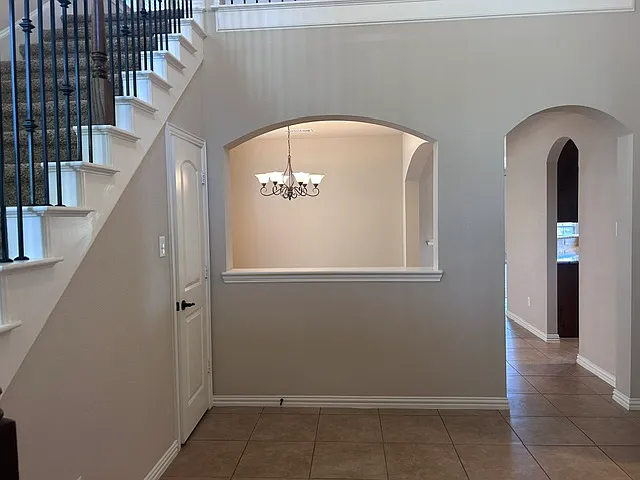 3004 Hereford Dr — Photo 6