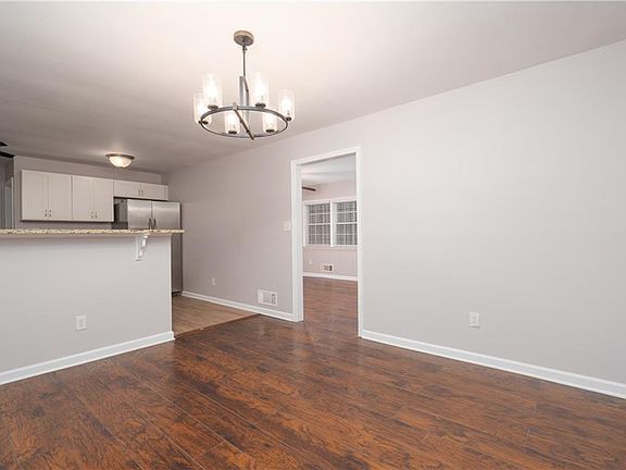 5th image of 4770 Campbell Dr S