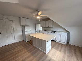 30 Berry St #3R, Danvers, MA 01923