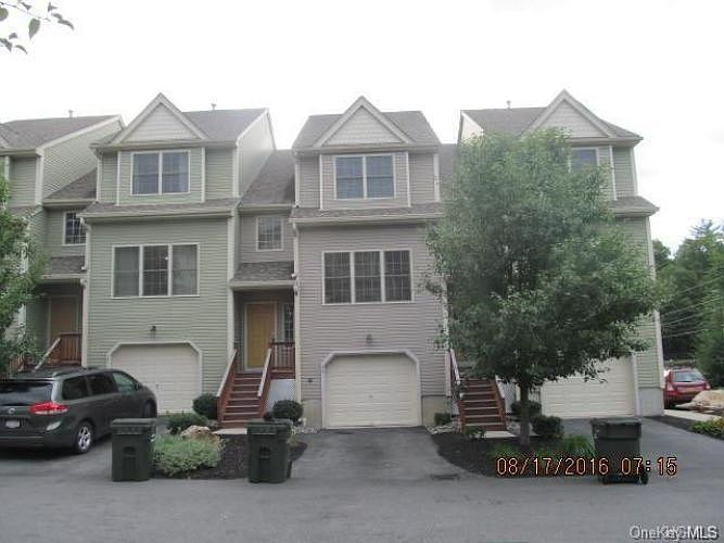 1st image of 23 Winhaven Ct #11