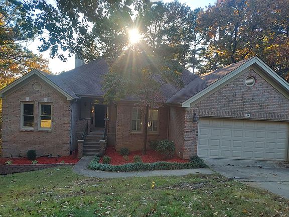 3rd image of 34 Ledgelawn Dr