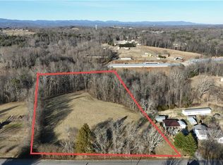 Pads Rd, Wilkesboro, NC 28697