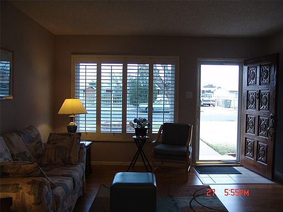 3rd image of 9029 Mount Delano Dr