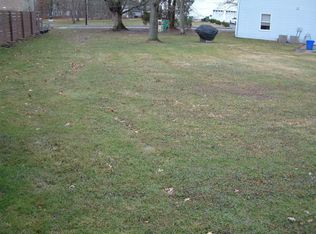 8 Stephenville Pkwy, Edison, NJ 08820
