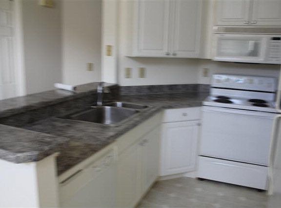 3rd image of 25203 Harbour Vista Cir