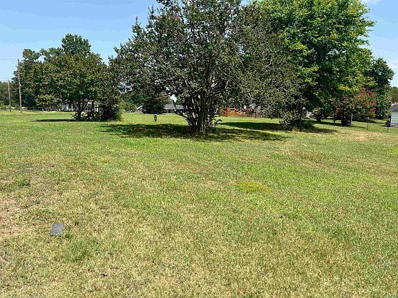 5th image of 2704 N Highway 229