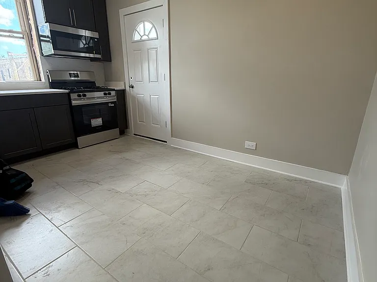 1523 W Farwell Ave #3A — Photo 3