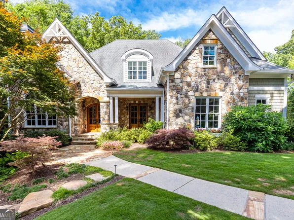 4770 E Conway Dr NW, Sandy Springs, GA 30327