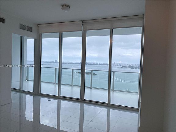 5th image of 2020 N Bayshore Dr APT 3208