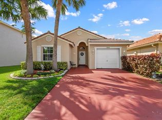 8025 Pelican Harbour Dr, Lake Worth, FL 33467