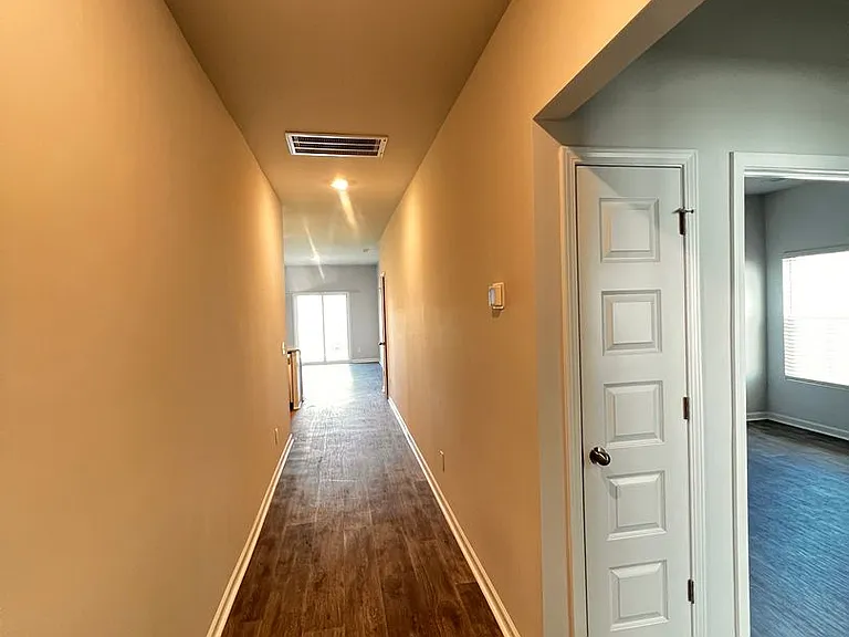 104 Dogwood Ln — Photo 10