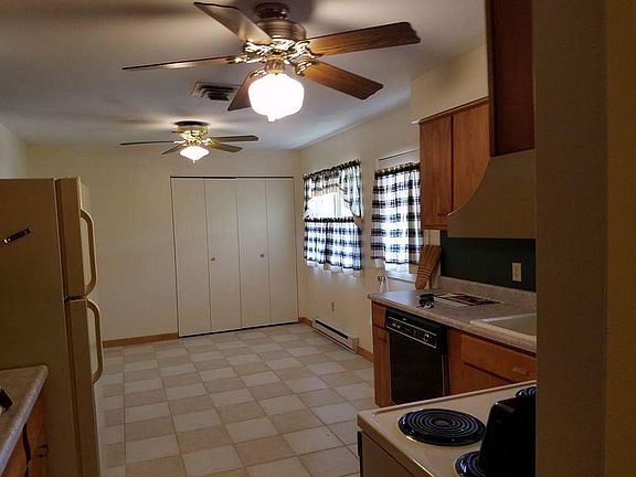 3rd image of 146 Philos Ave