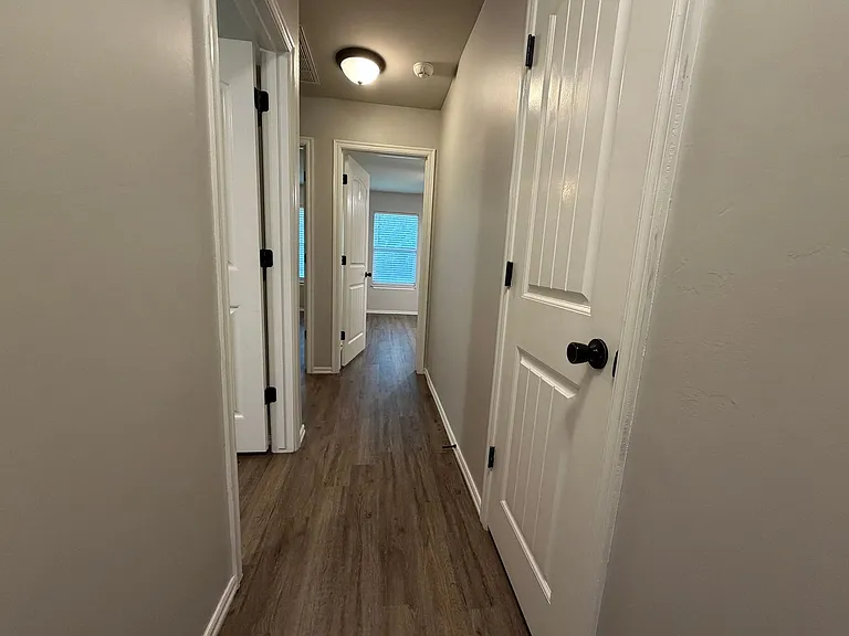 404 Chalk Hill Ct — Photo 21