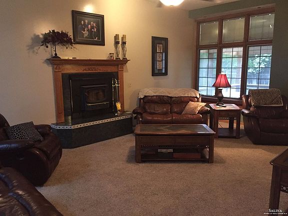 5th image of 2916 Karen Ct