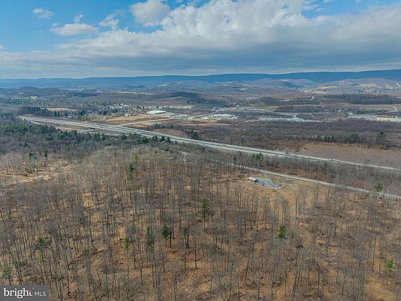 5th image of 242 Brush Mountain Rd