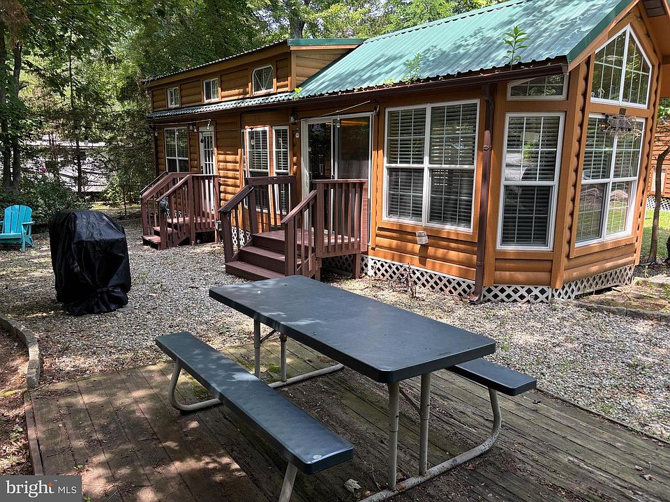 1st image of 724 Monmouth Rd #14
