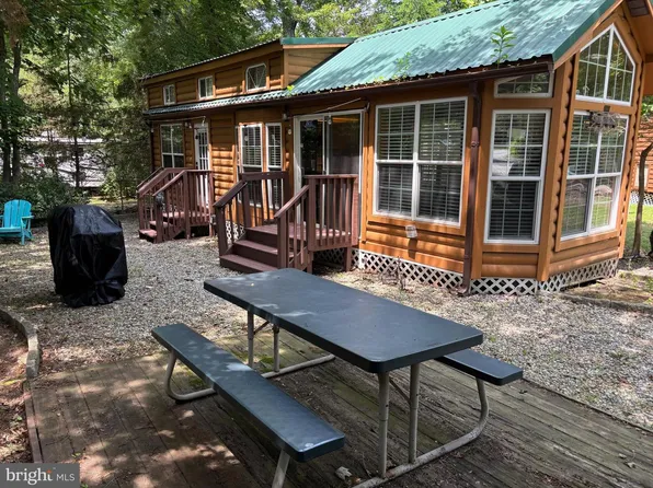 724 Monmouth Rd #14, Cream Ridge, NJ 08514