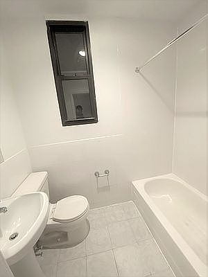 5th image of 1714 2nd Ave #4C