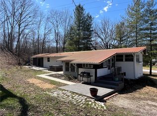 14486 E County Road 300n, Charleston, IL
