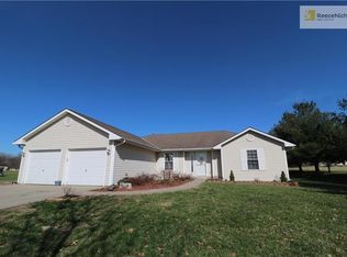 117 Elm St, Lathrop, MO 64465