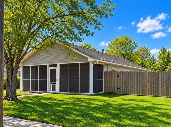 2017 Worms St, Houston, TX 77020