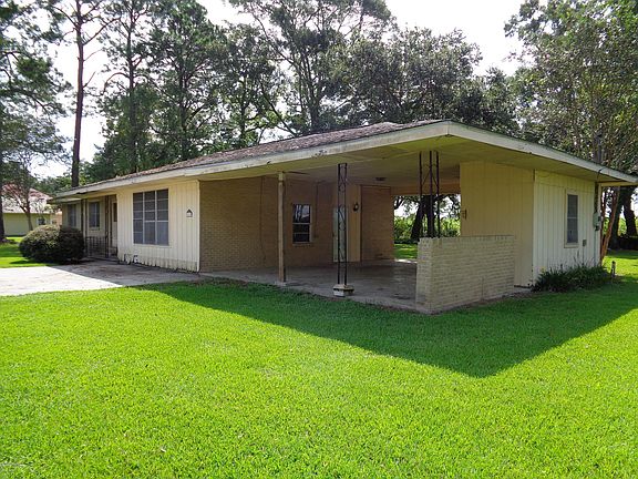 2nd image of 1012 Daisy Ln
