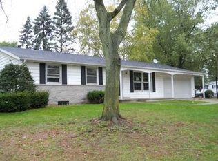 1624 Canterbury Dr, Elkhart, IN 46514