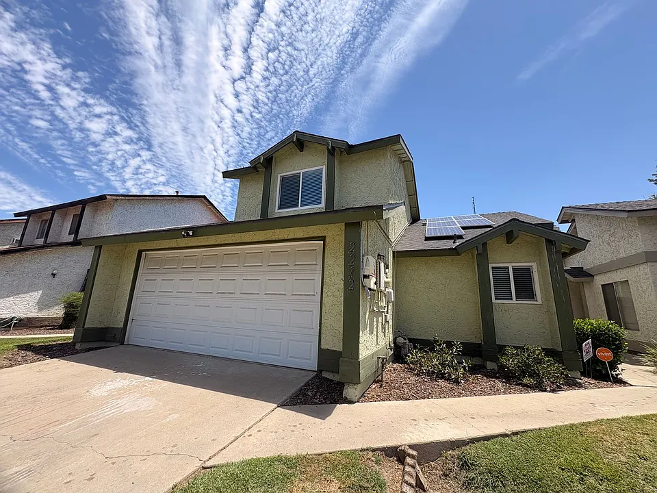 2212 N Edison St
