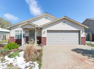 113 Kopp Dr, Manhattan, KS 66502