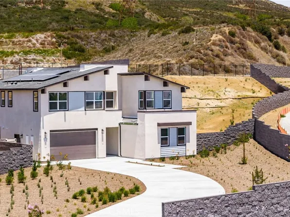 16094 Butterfly Dr, Fontana, CA 92336