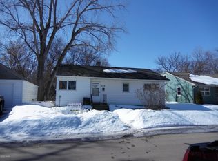 723 N Division St, Warren, MN 56762