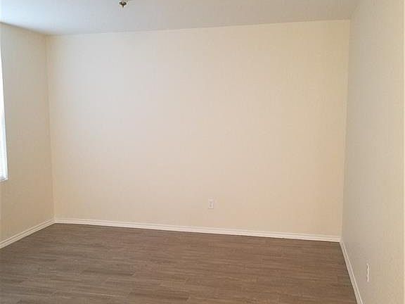 2nd image of 3052 Amber Waves Ln