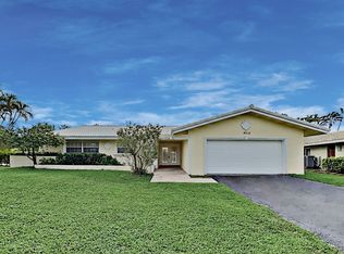 8512 NW 11th St, Pompano Beach, FL 33071