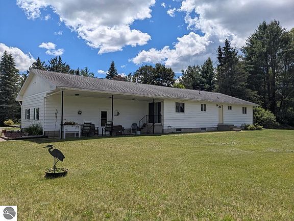 3rd image of 2353 Mills Rd