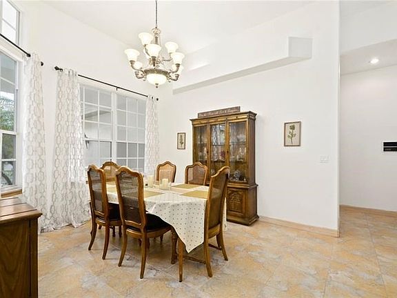 4th image of 11217 Crescent Bay Blvd