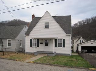 134 W Riverview Dr, Belle, WV