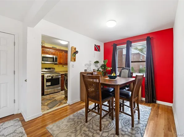 227-18 Hillside Avenue image 11 of 19