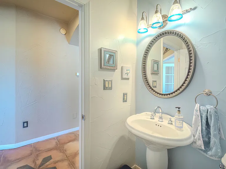 111 Coker Ln — Photo 34