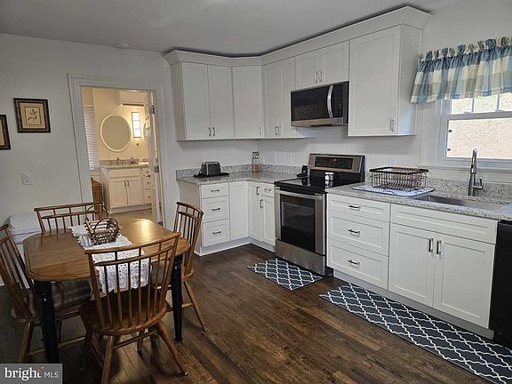 2nd image of 1358 Graves Mill Rd